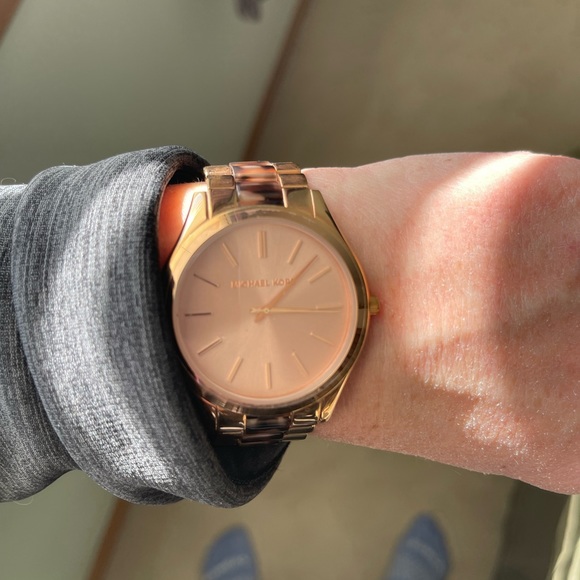 Michael Kors watch - Picture 7 of 15